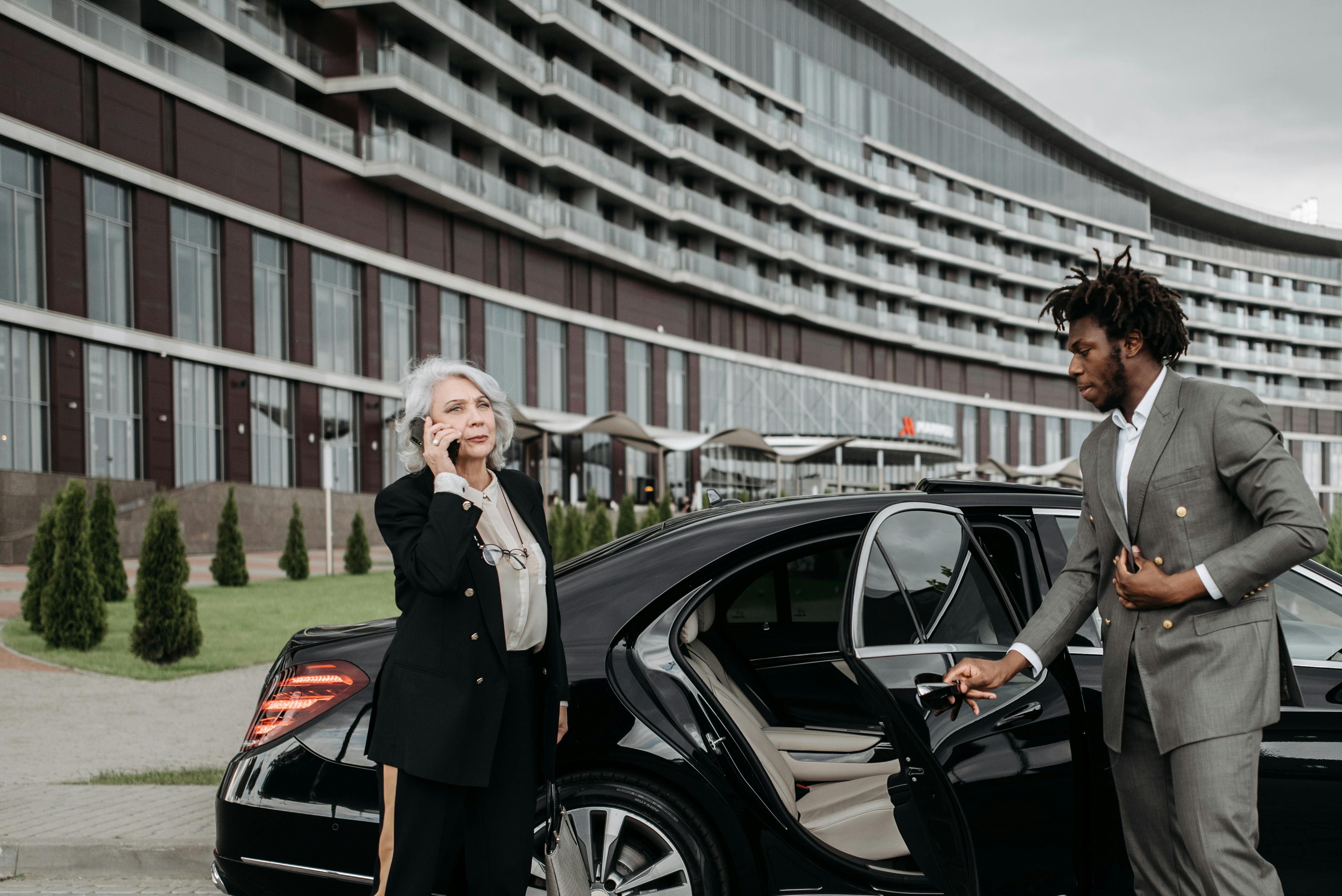 Why Choose Chauffeur service Rhode Island for Business and Leisure